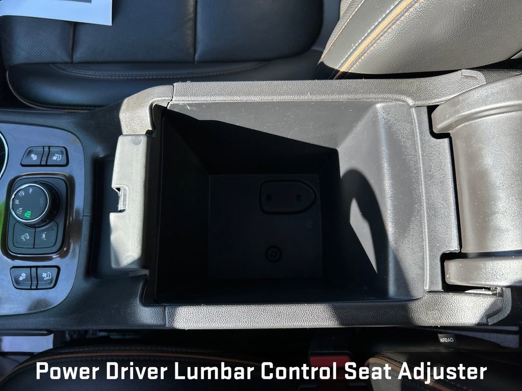 Certified 2022 GMC Acadia AT4 w/ Technology Package AWD/4WD image 29