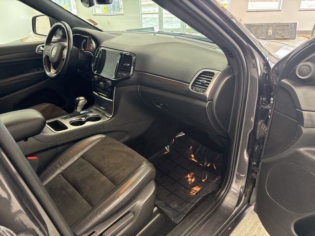 Used 2020 Jeep Grand Cherokee Altitude image 22