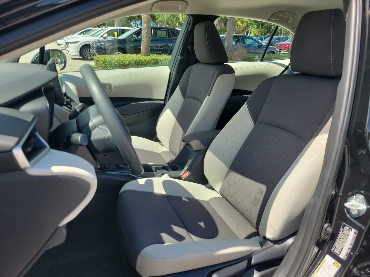 Used 2023 Toyota Corolla LE FWD image 16