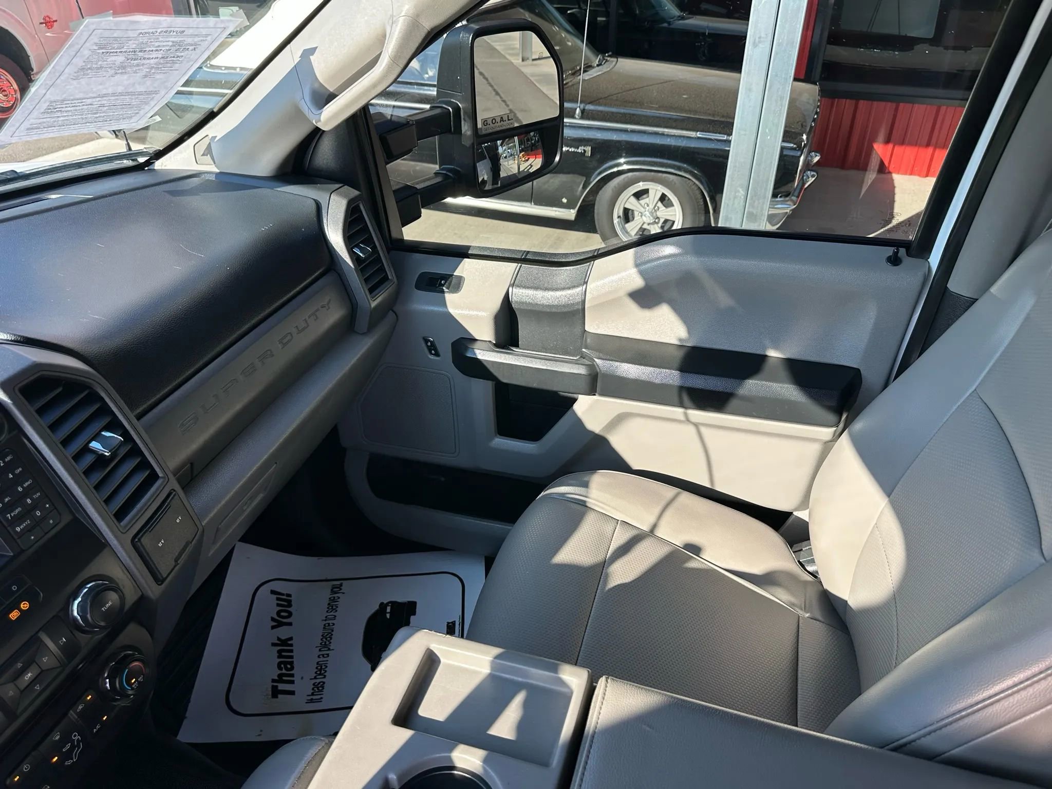 Used 2017 Ford F550 2WD Crew Cab Super Duty image 11