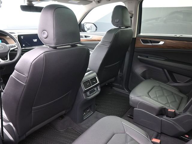 New 2026 Volkswagen Atlas SE image 2