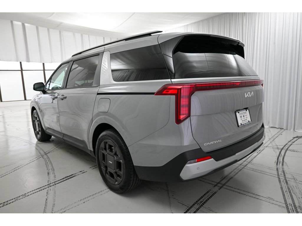 New 2026 Kia Carnival EX image 5