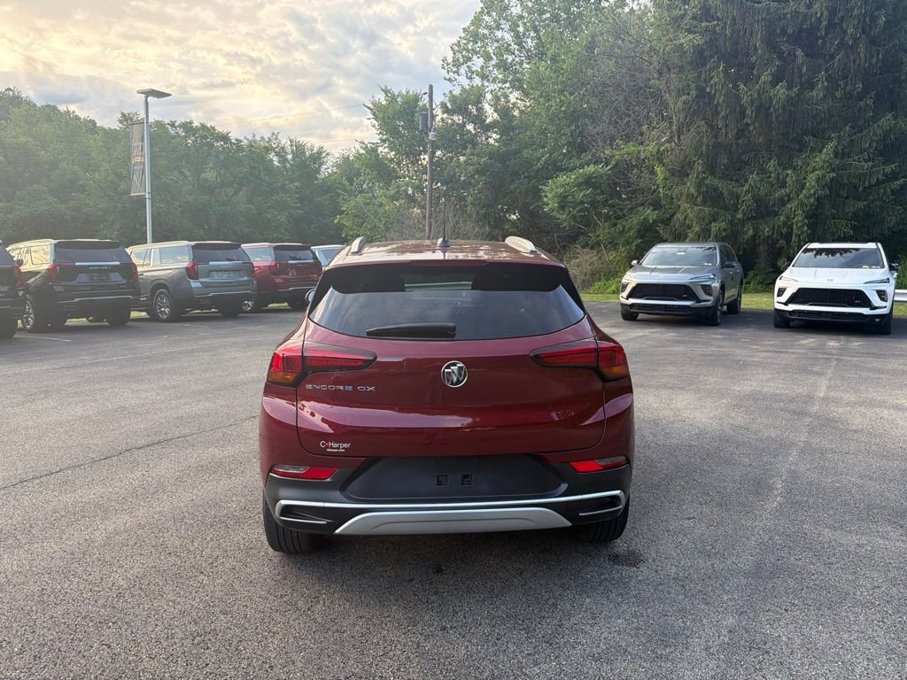 Used 2023 Buick Encore GX Essence w/ Experience Buick Package FWD image 4