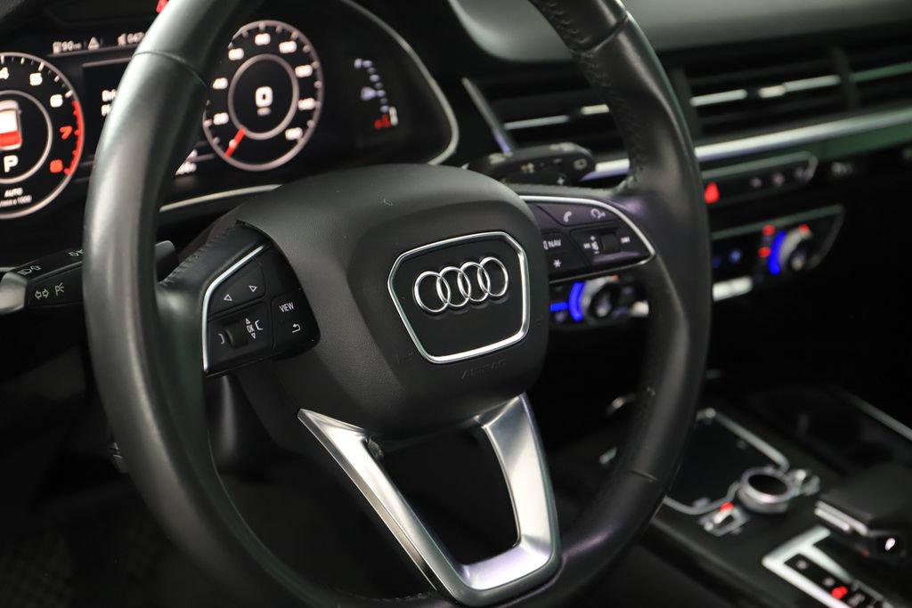 Used 2019 Audi Q7 3.0T Premium Plus w/ Premium Plus Package AWD/4WD image 16