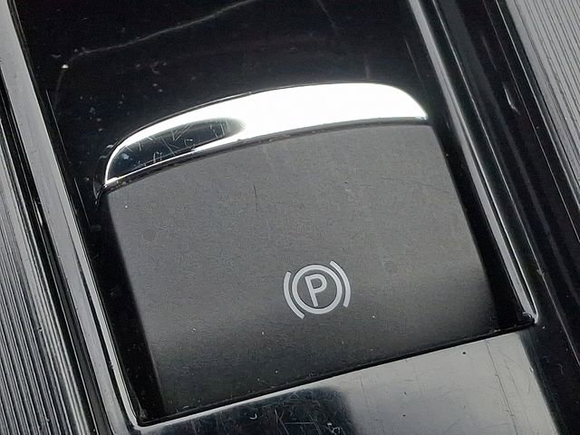 Used 2020 Lincoln Corsair AWD w/ Premium Package image 25