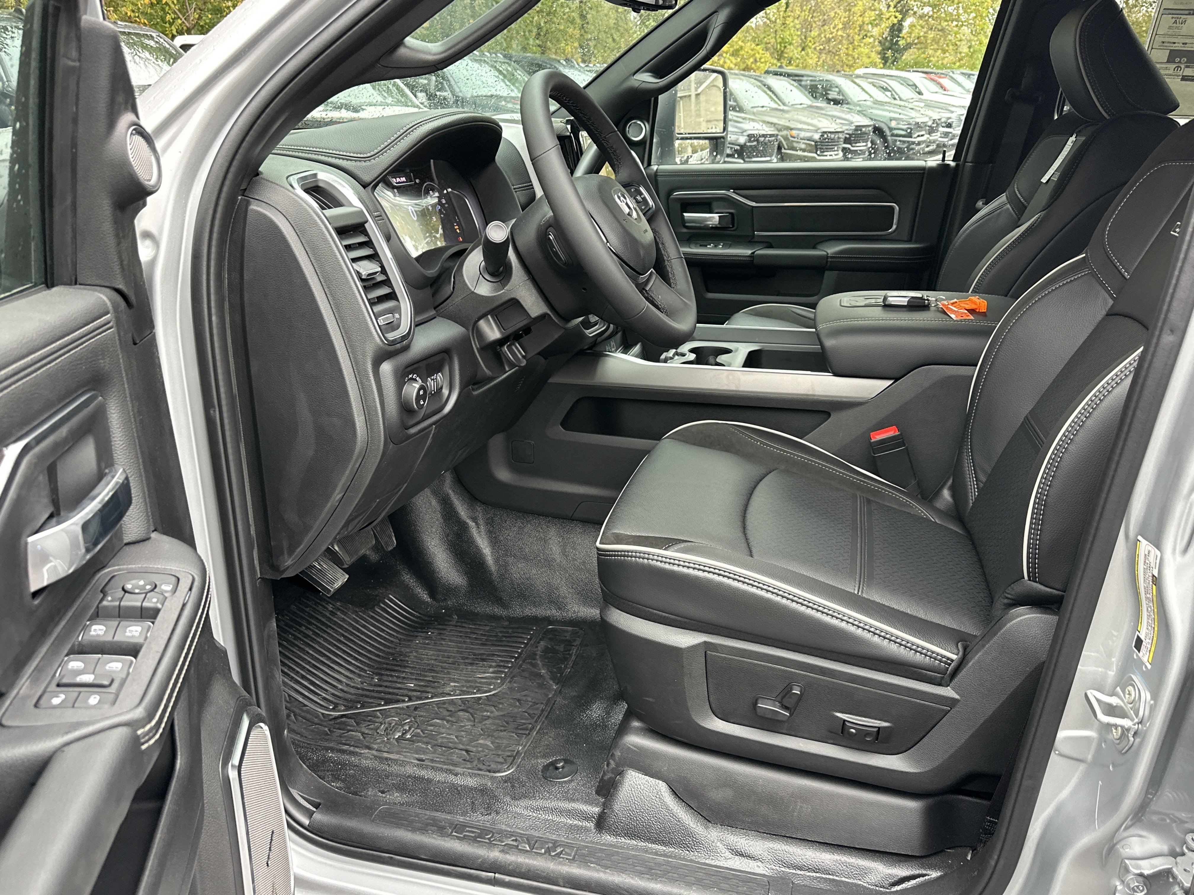 New 2027 RAM 5500 4x4 Crew Cab image 29