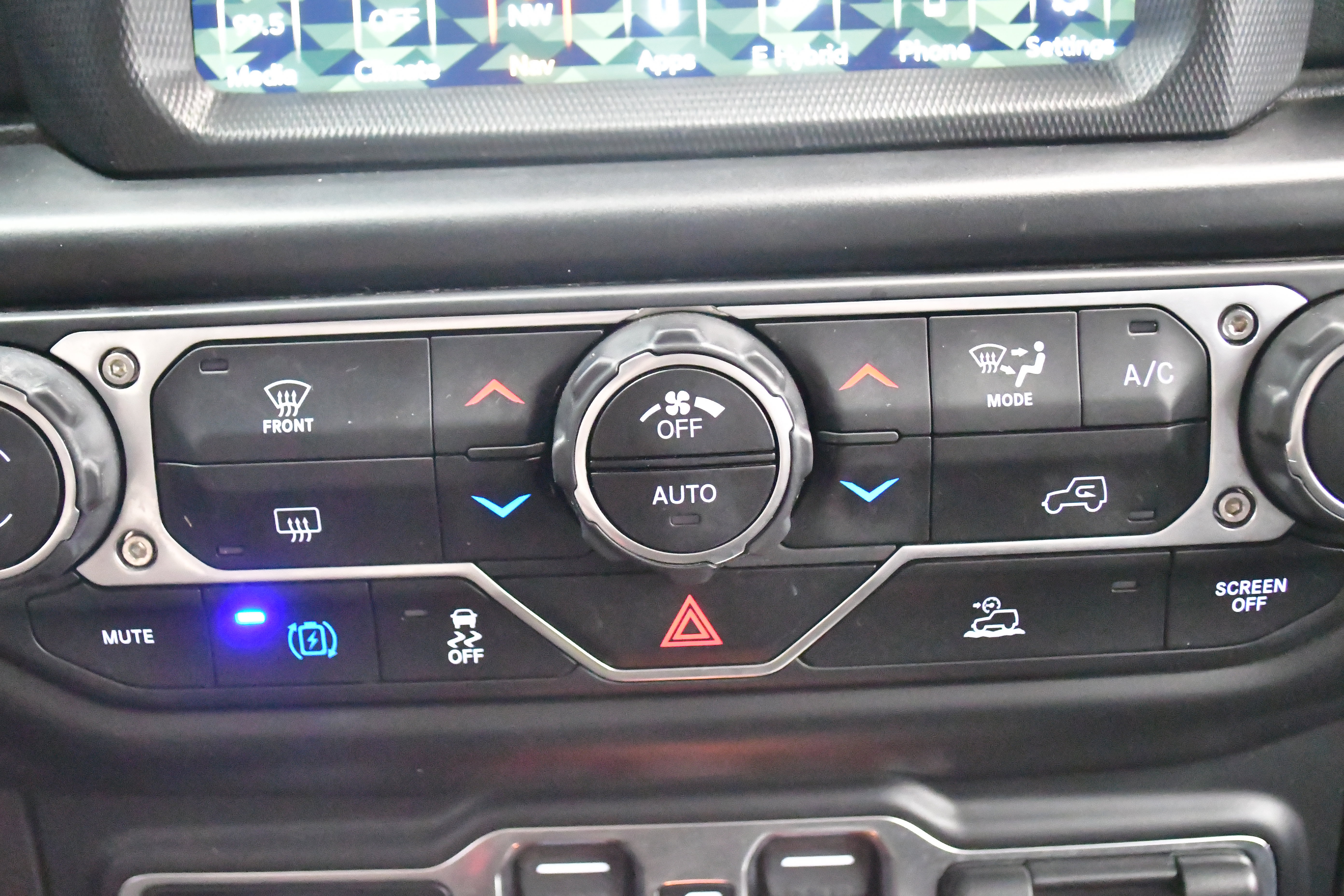 Used 2022 Jeep Wrangler Unlimited Sahara image 45