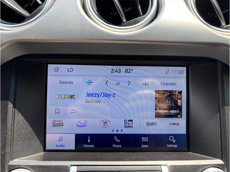 Used 2020 Ford Mustang Premium RWD image 27