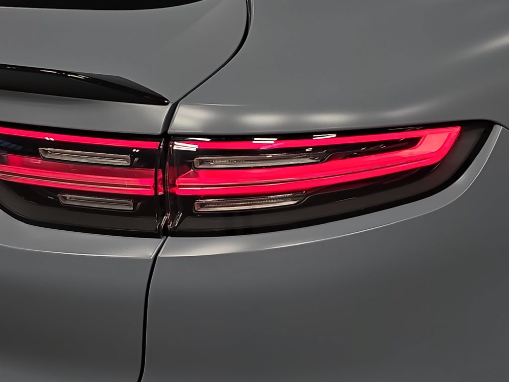 Certified 2023 Porsche Cayenne Turbo GT AWD/4WD image 30
