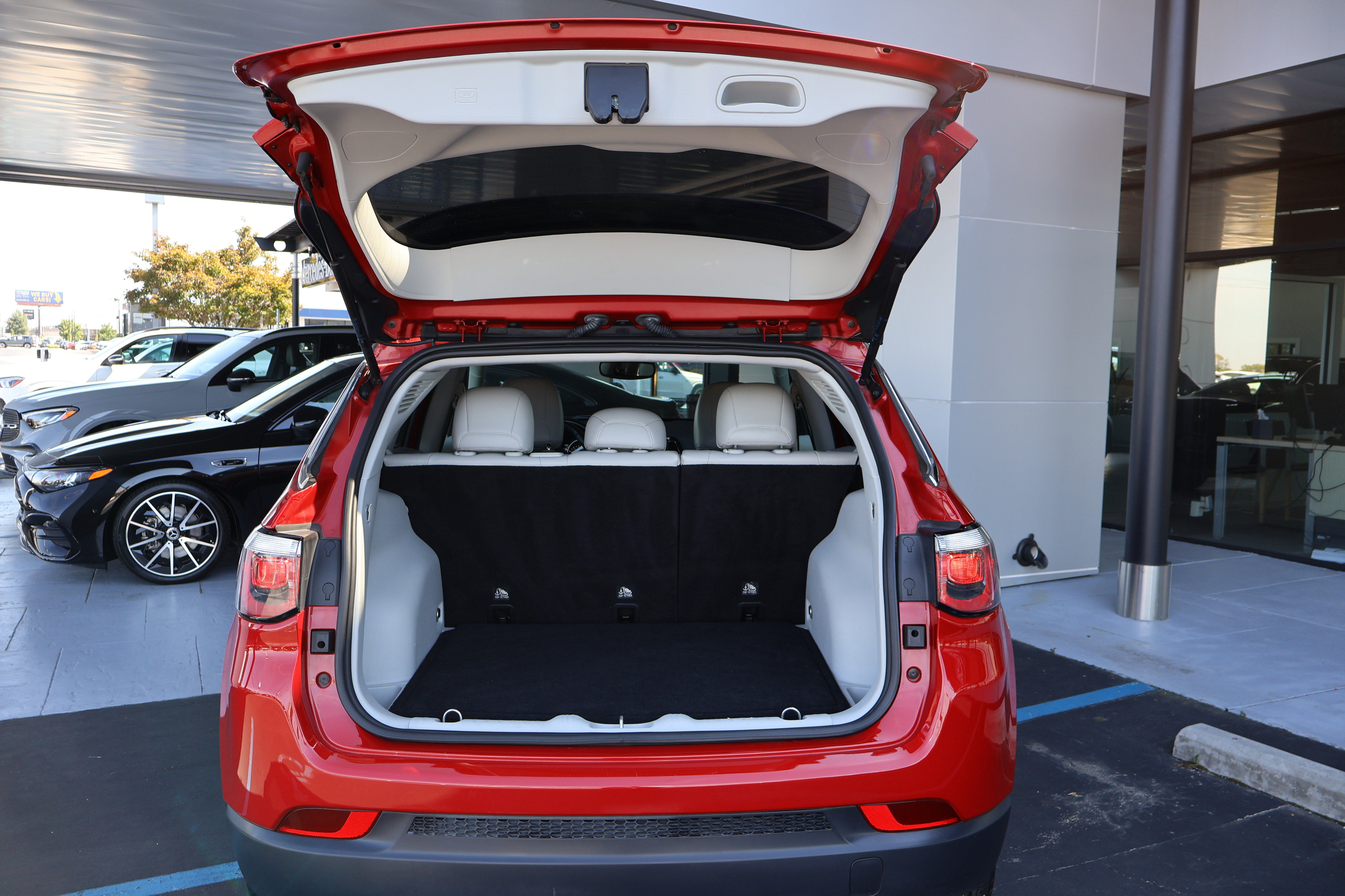 Used 2019 Jeep Compass Limited FWD image 20