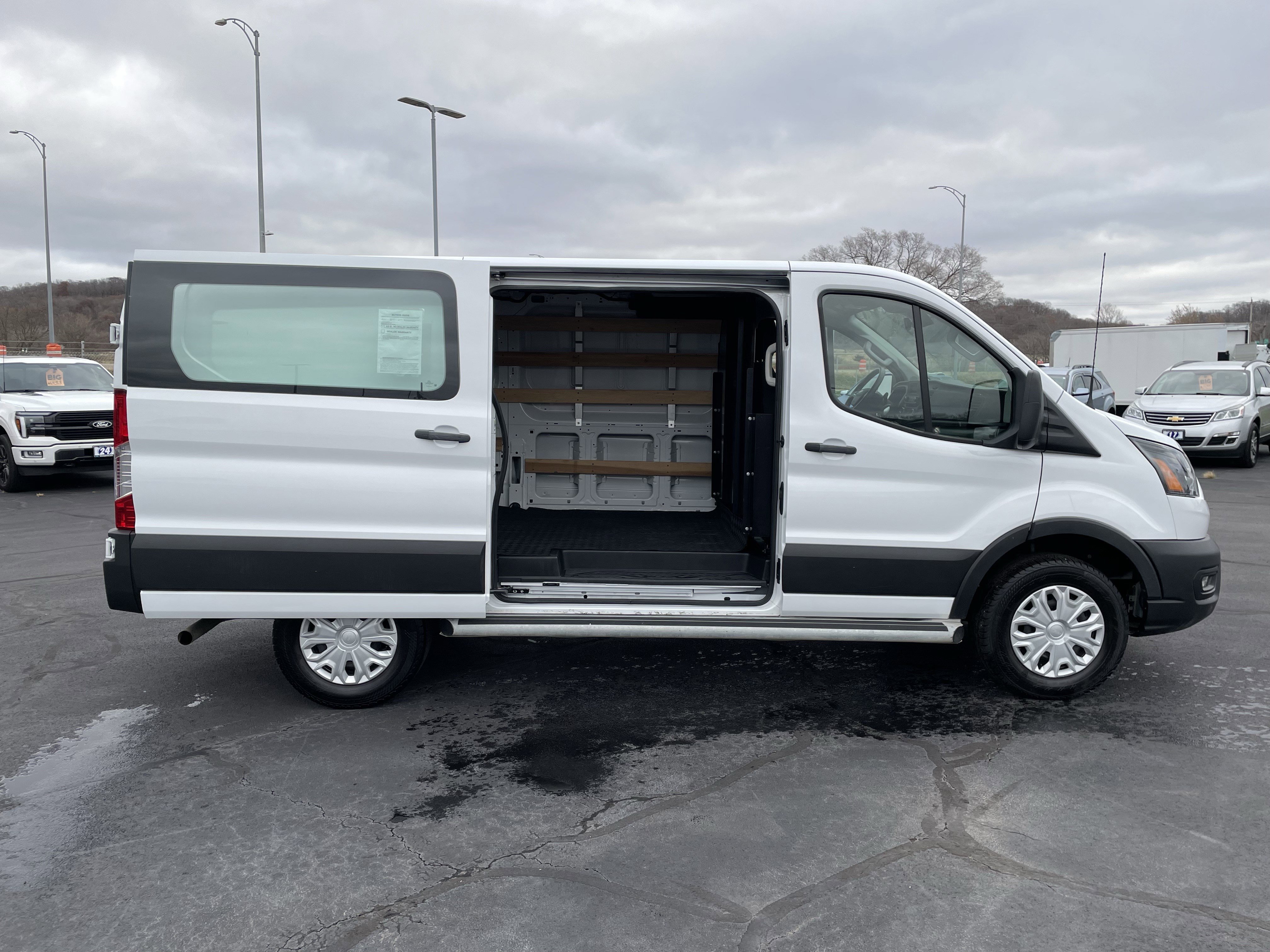 Used 2024 Ford Transit 250 Low Roof w/ Exterior Upgrade Package image 10