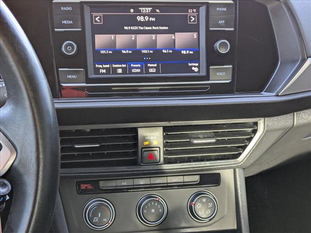 Used 2022 Volkswagen Jetta S image 13