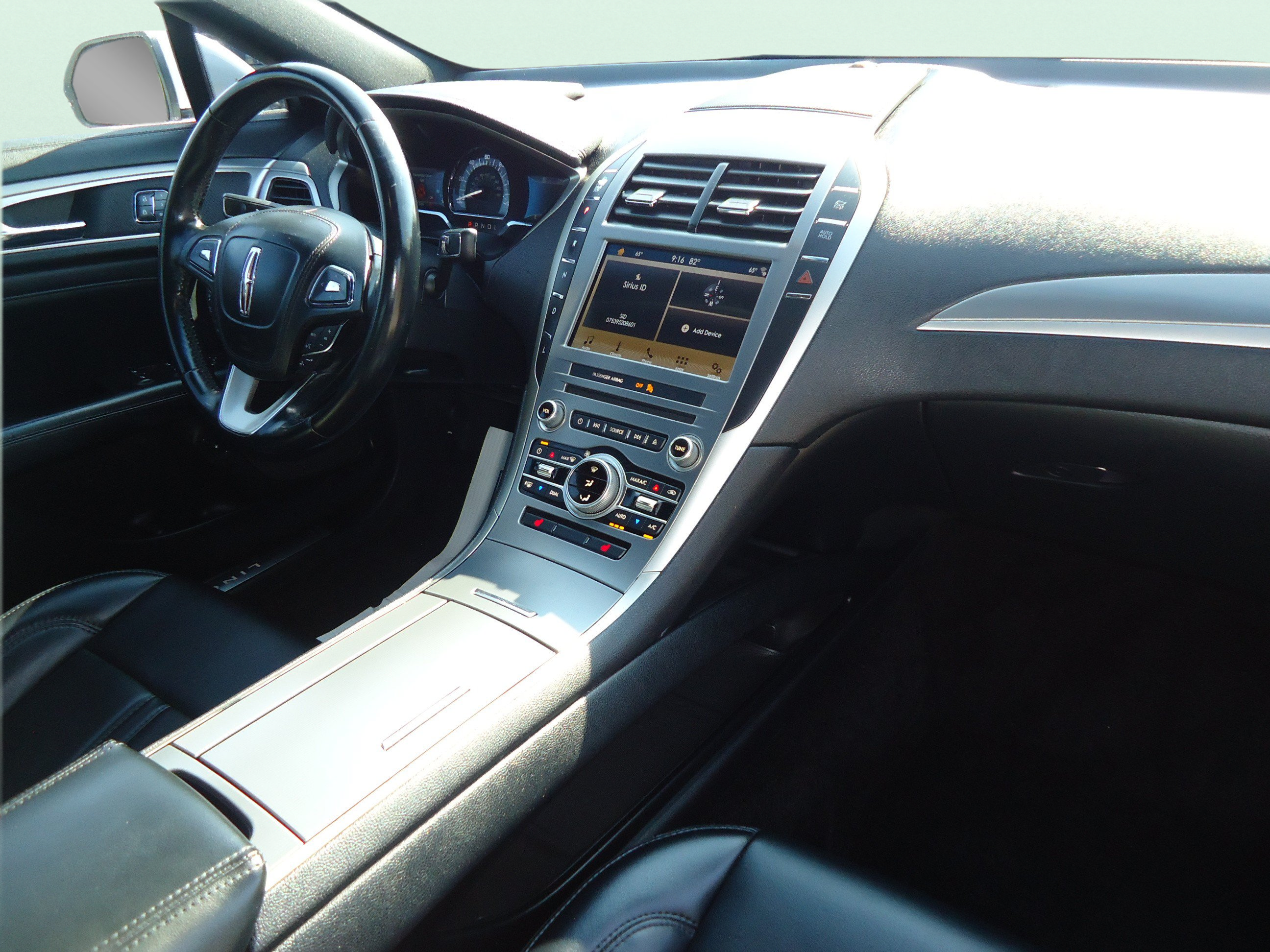 Used 2017 Lincoln MKZ Premiere FWD image 24