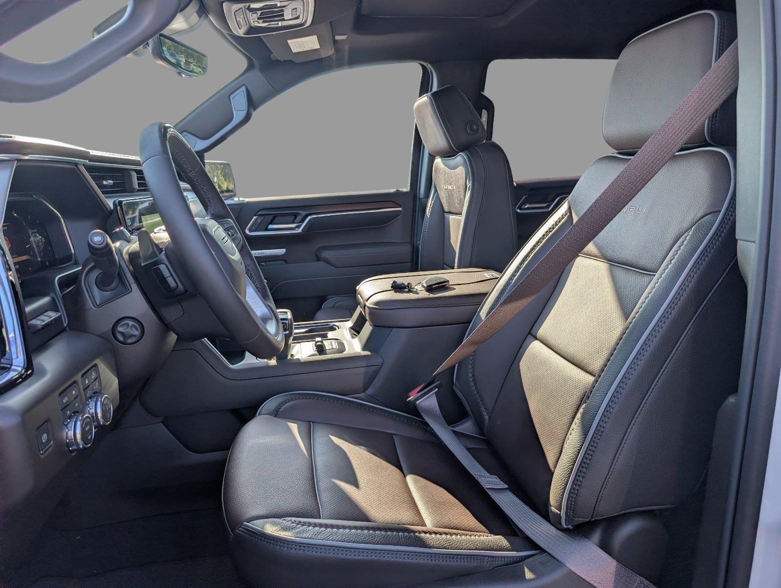 New 2026 GMC Sierra 1500 Denali AWD/4WD image 17