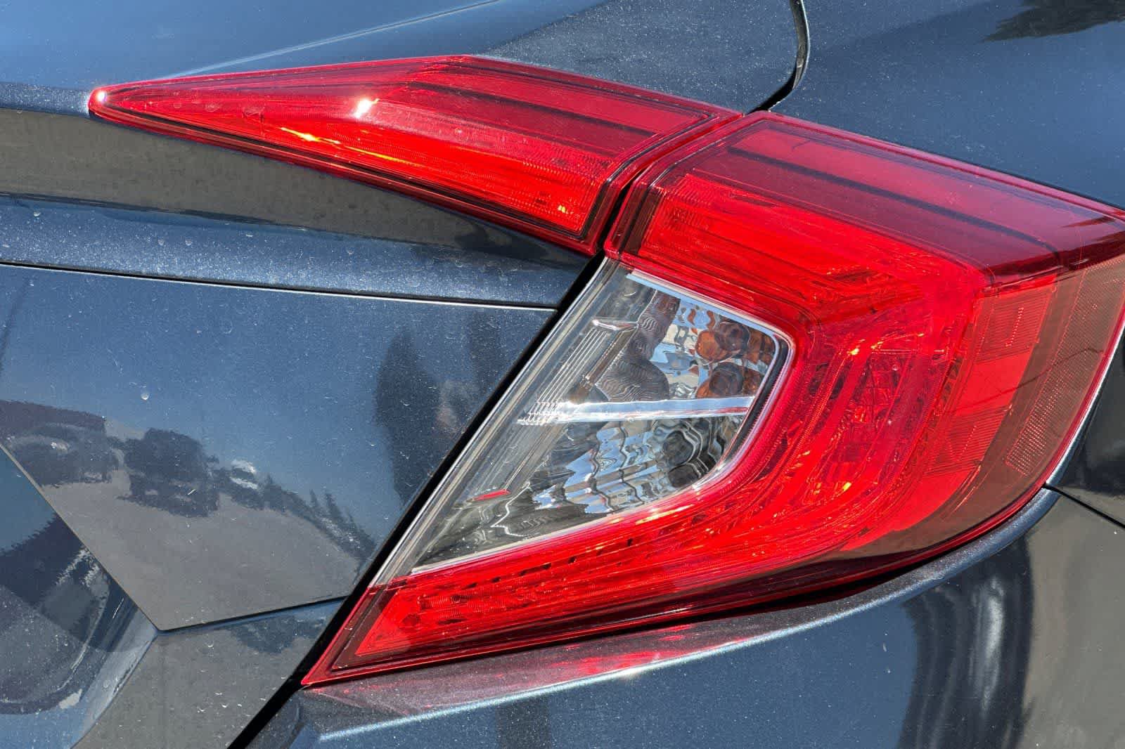 Used 2018 Honda Civic EX image 34