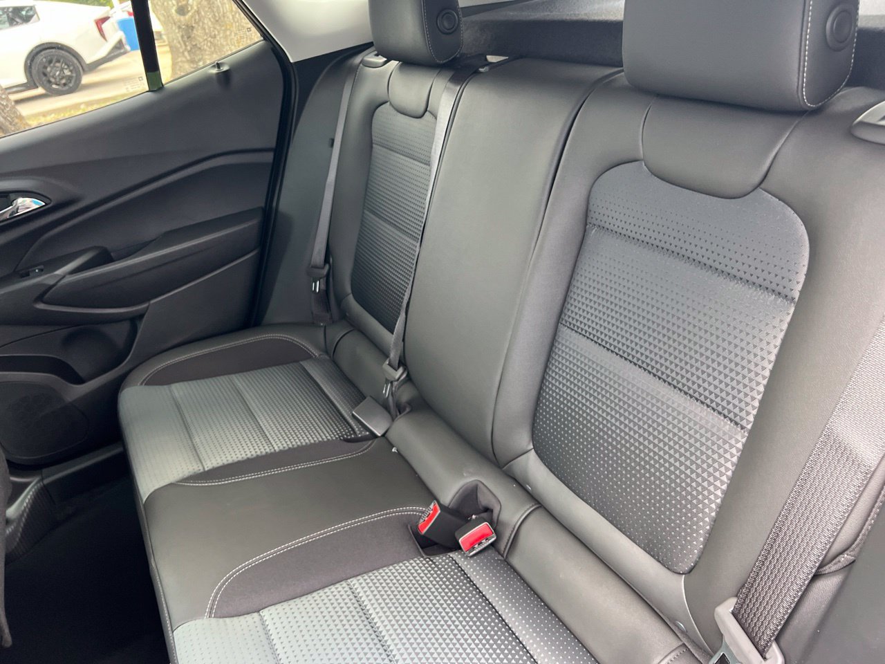 New 2026 Chevrolet Trax LT w/ LT Convenience Package FWD image 25