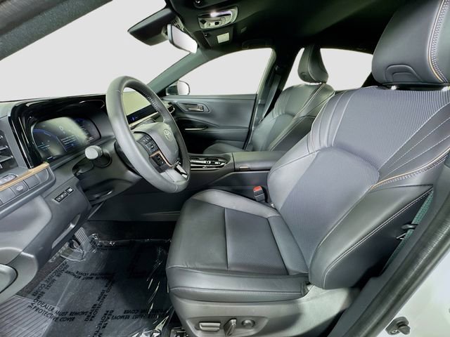 Certified 2026 Toyota Crown XLE image 17