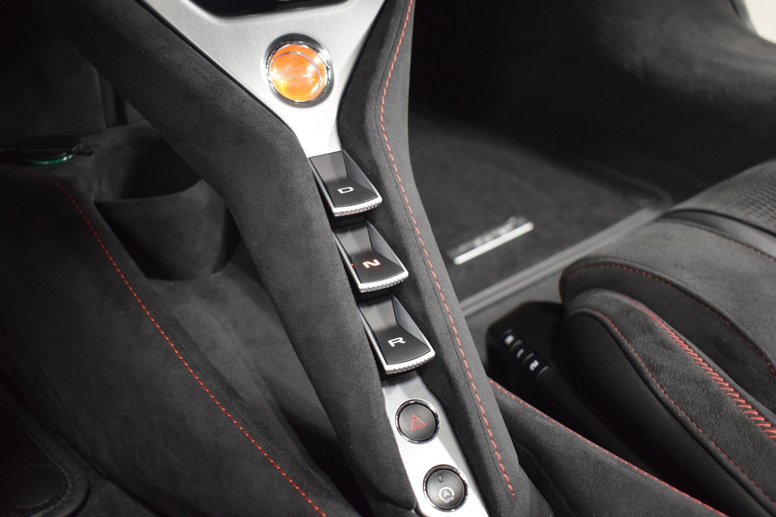 New 2025 McLaren 750S Spider image 29