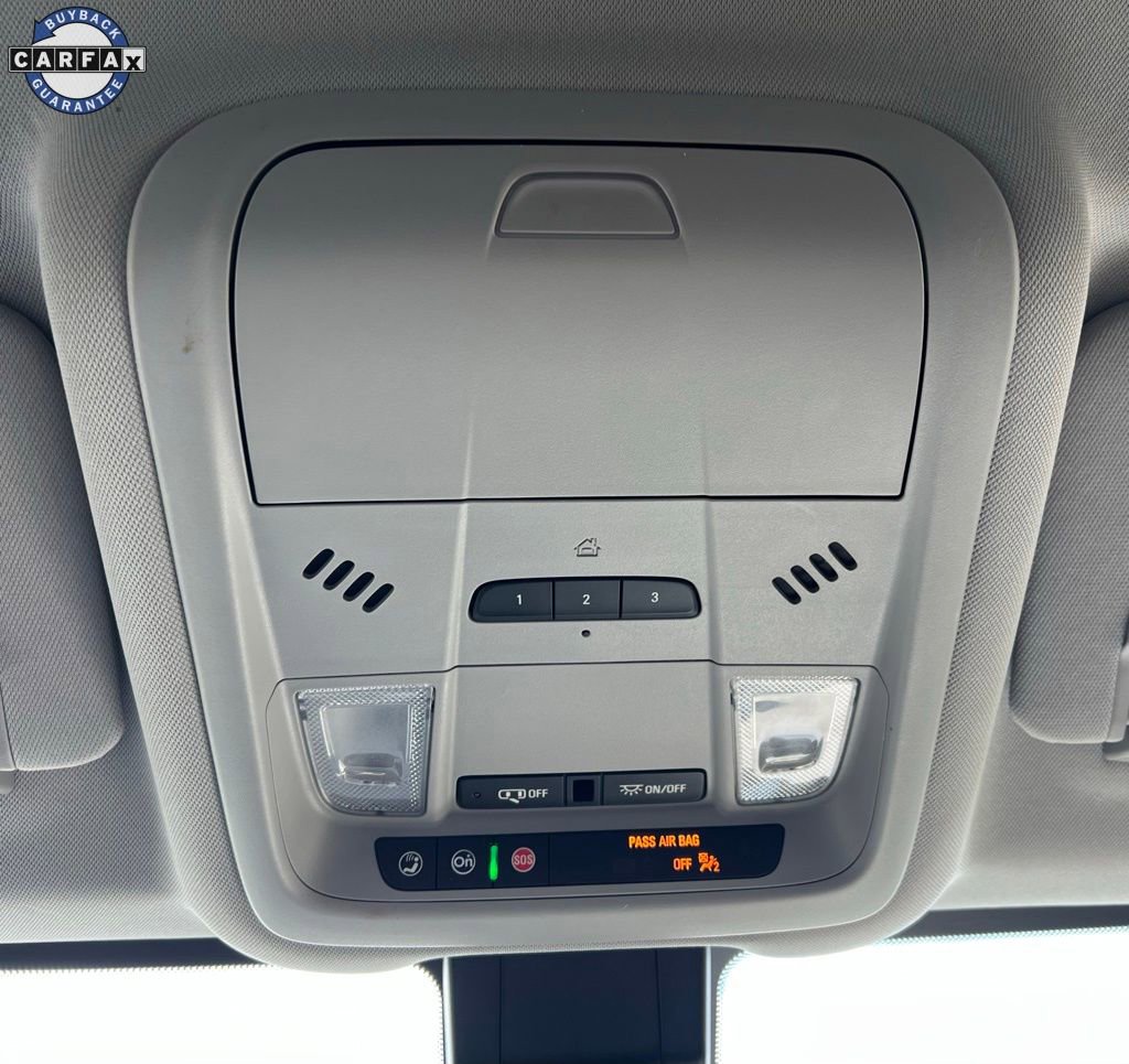 Used 2023 GMC Terrain SLT image 18