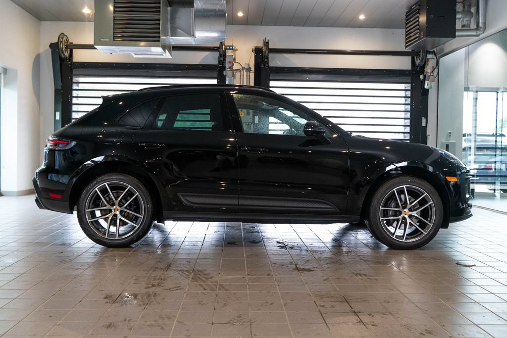 New 2026 Porsche Macan AWD/4WD image 11