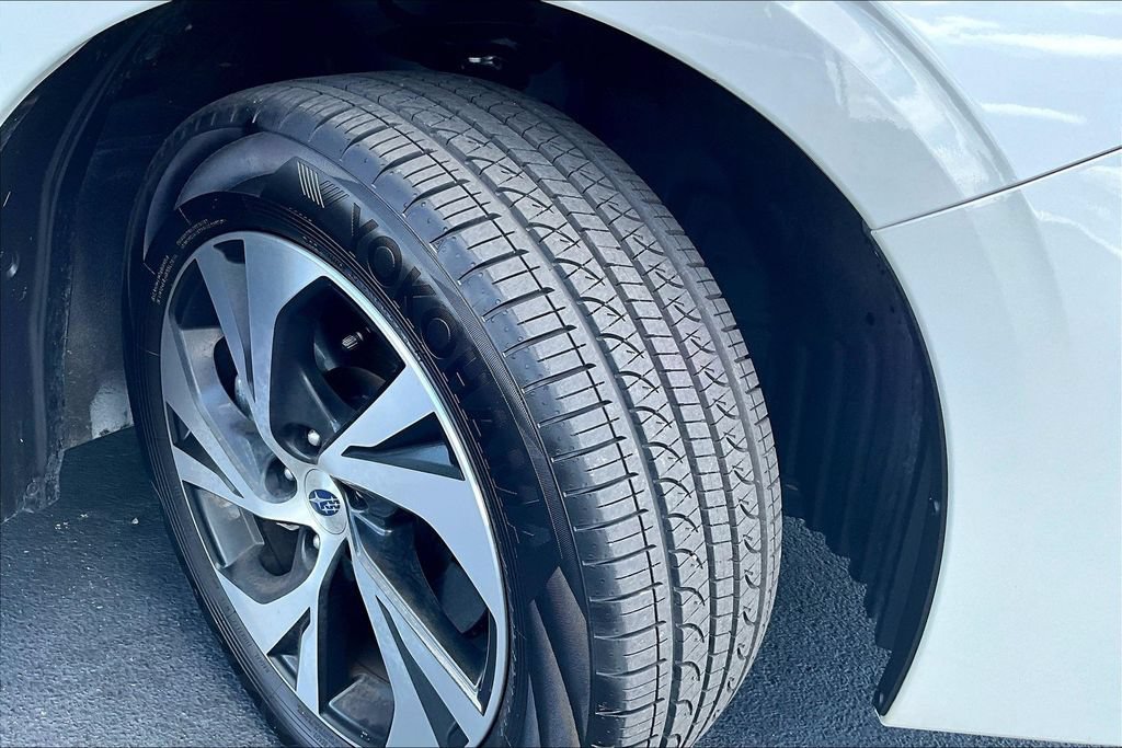 Used 2025 Subaru Legacy AWD/4WD image 7