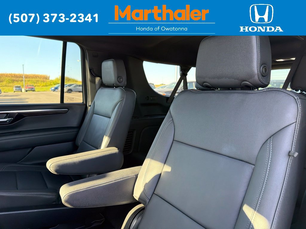 Used 2026 Chevrolet Suburban LT w/ Comfort Package AWD/4WD image 13