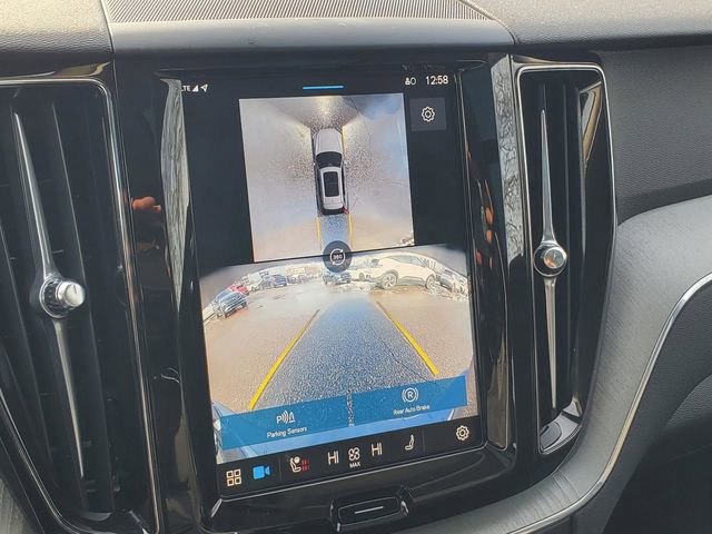 Certified 2025 Volvo XC60 B5 Plus image 24