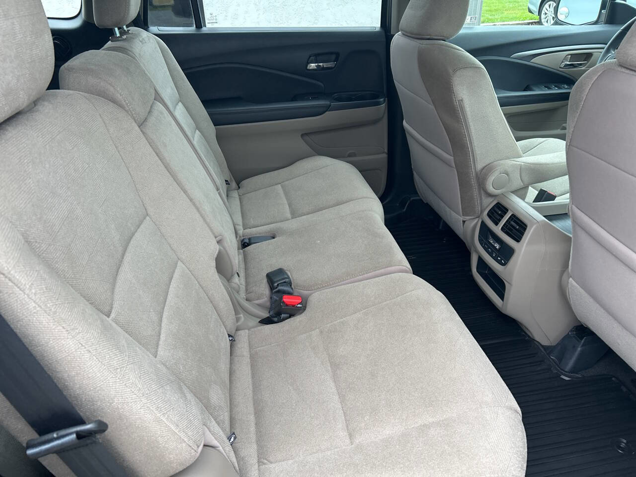 Used 2020 Honda Pilot EX image 19