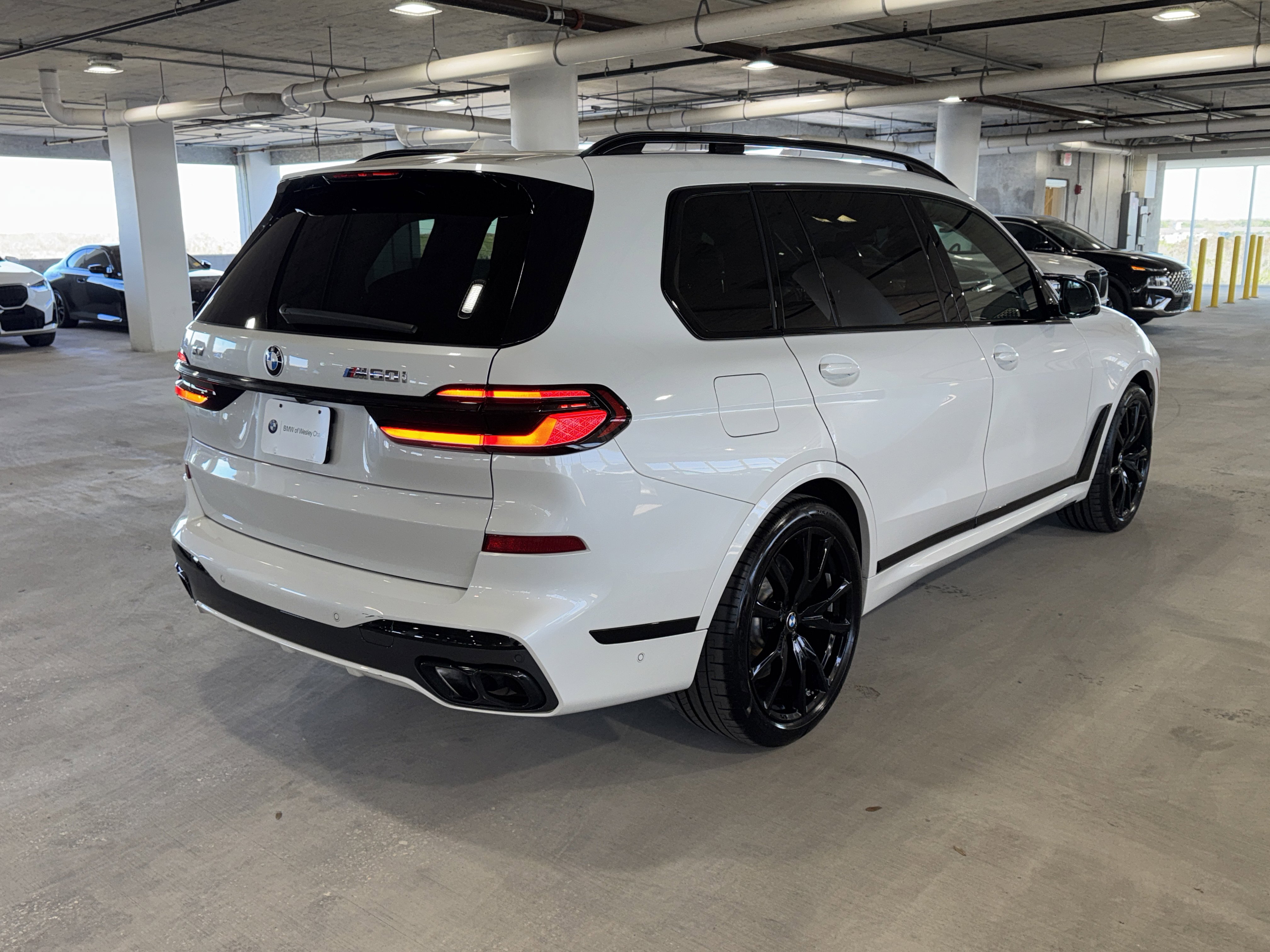 Used 2026 BMW X7 M60i image 8