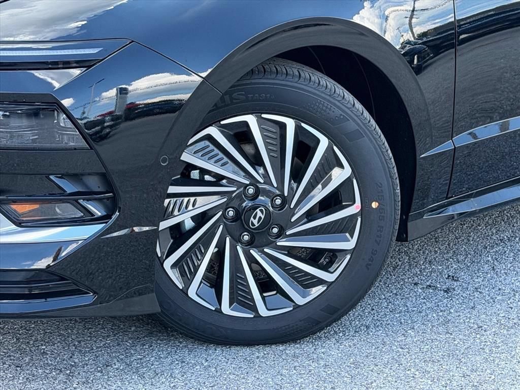 New 2026 Hyundai Sonata Limited FWD image 25
