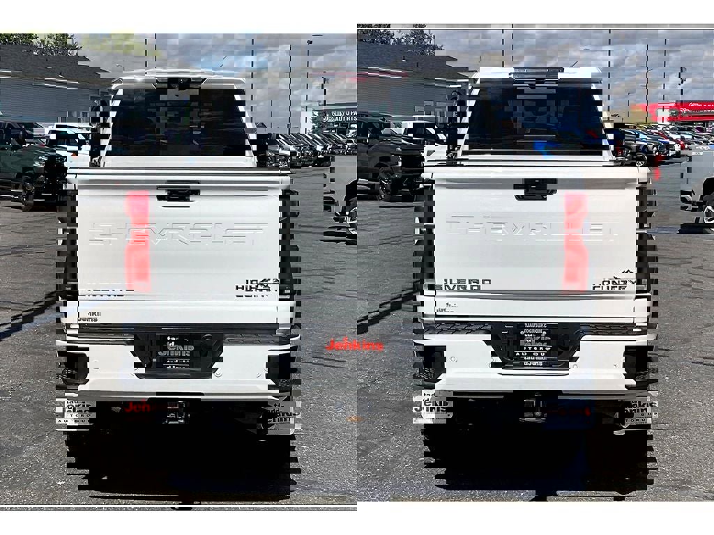 Used 2024 Chevrolet Silverado 3500 High Country w/ High Country Premium Package image 4