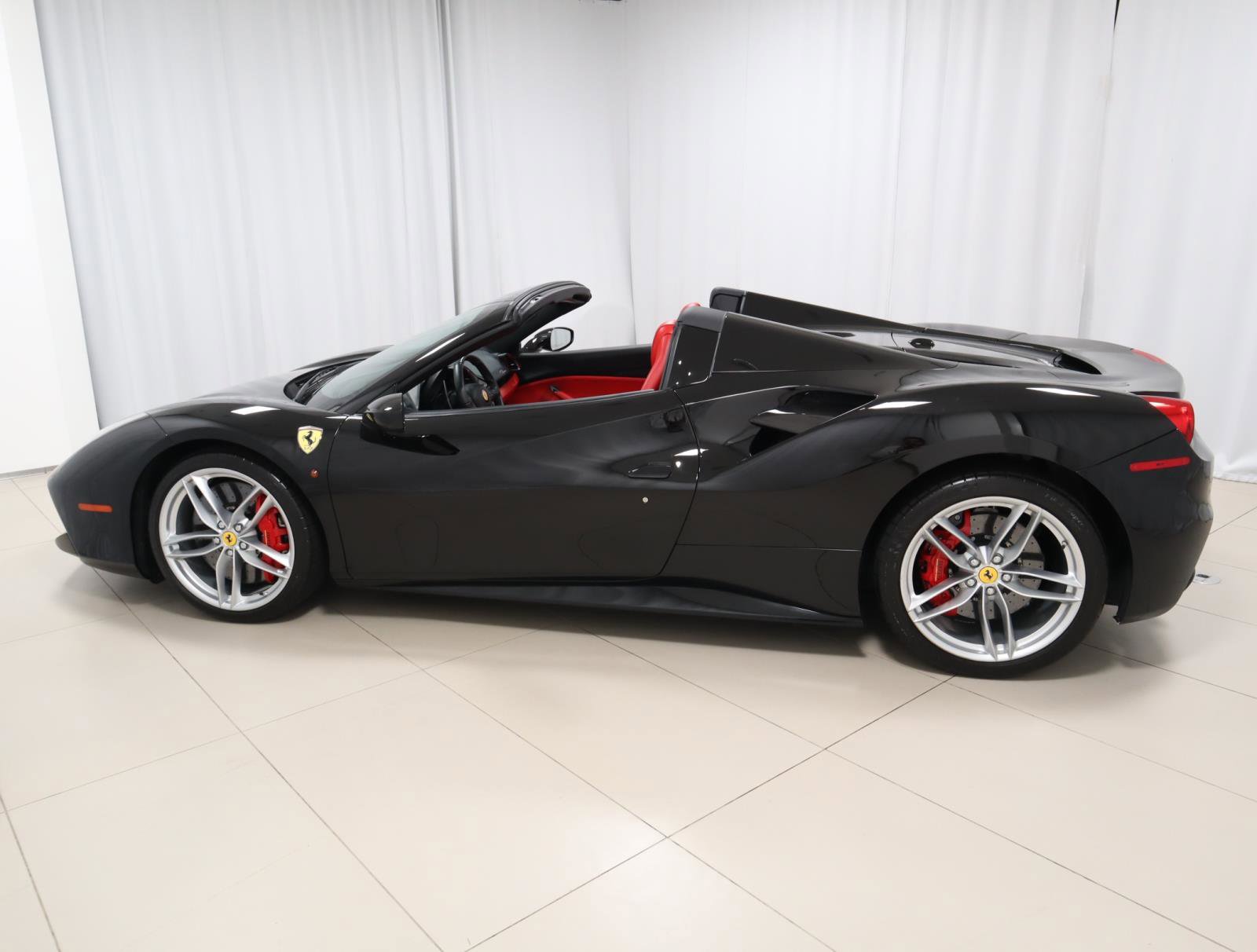 Certified 2017 Ferrari 488 Spider RWD image 16
