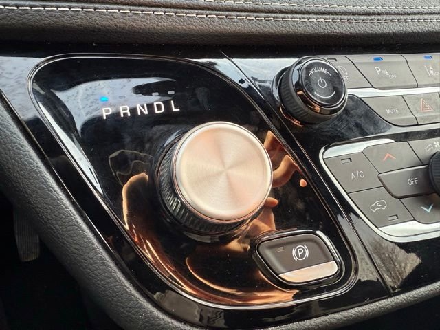 Used 2023 Chrysler Pacifica Touring image 20