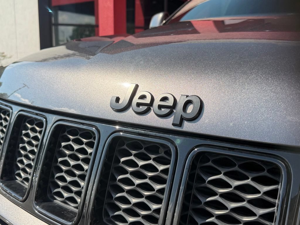 Used 2021 Jeep Grand Cherokee SRT AWD/4WD image 6