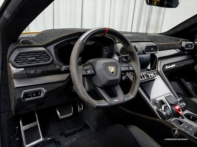 Used 2024 Lamborghini Urus Performante AWD/4WD image 31