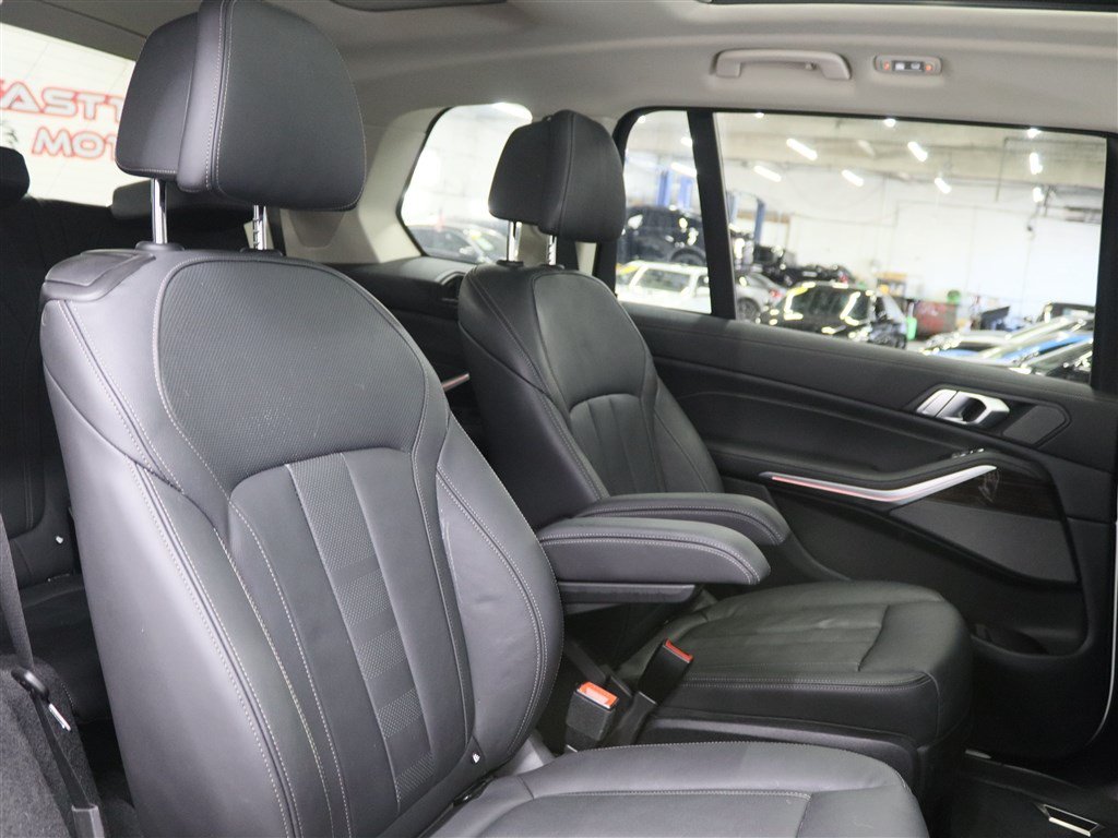 Used 2021 BMW X7 xDrive40i w/ Premium Package AWD/4WD image 24