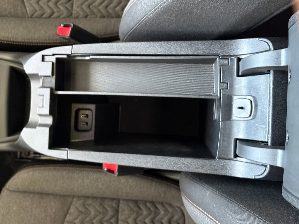 Used 2024 Chevrolet Equinox LT FWD image 26