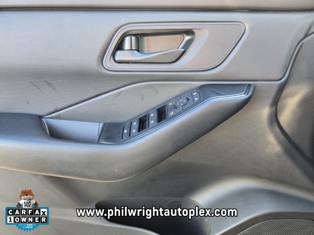Used 2024 Nissan Rogue S AWD/4WD image 28