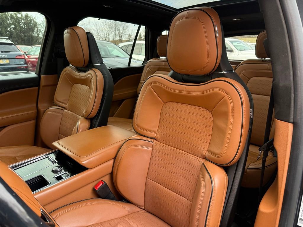 Used 2021 Lincoln Aviator Black Label w/ Dynamic Handling Package image 12