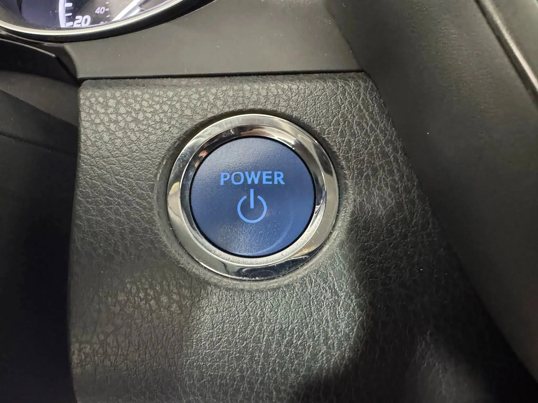 Used 2021 Toyota Camry LE image 17