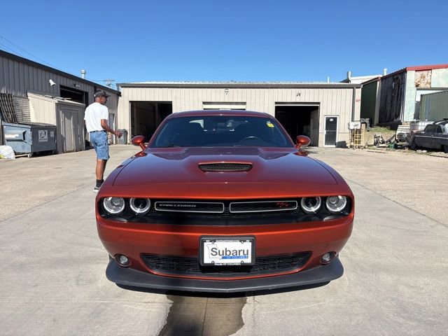 Used 2020 Dodge Challenger R/T RWD image 2
