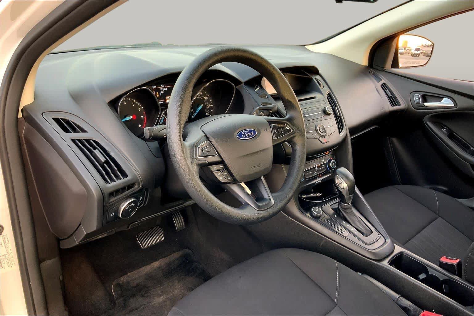 Used 2017 Ford Focus SE FWD image 17
