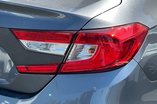 Used 2018 Honda Accord EX image 7