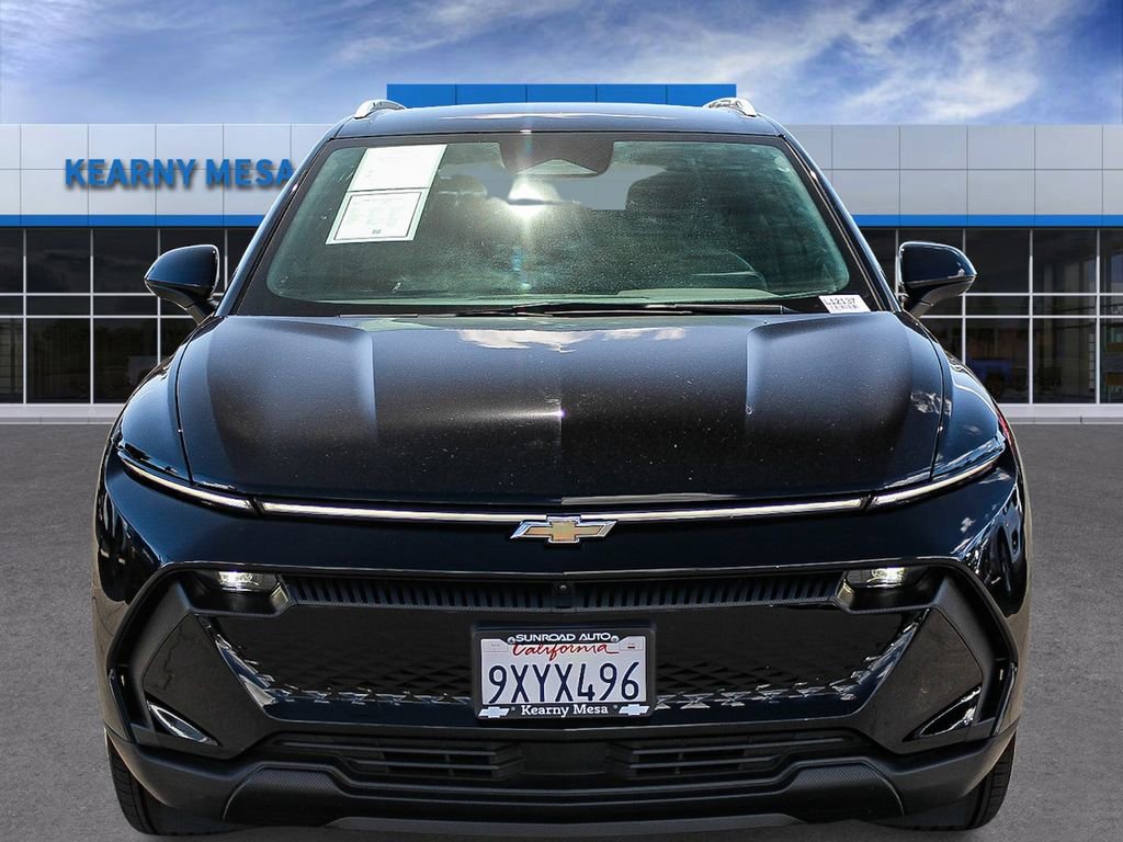 Used 2026 Chevrolet Equinox EV LT FWD image 2