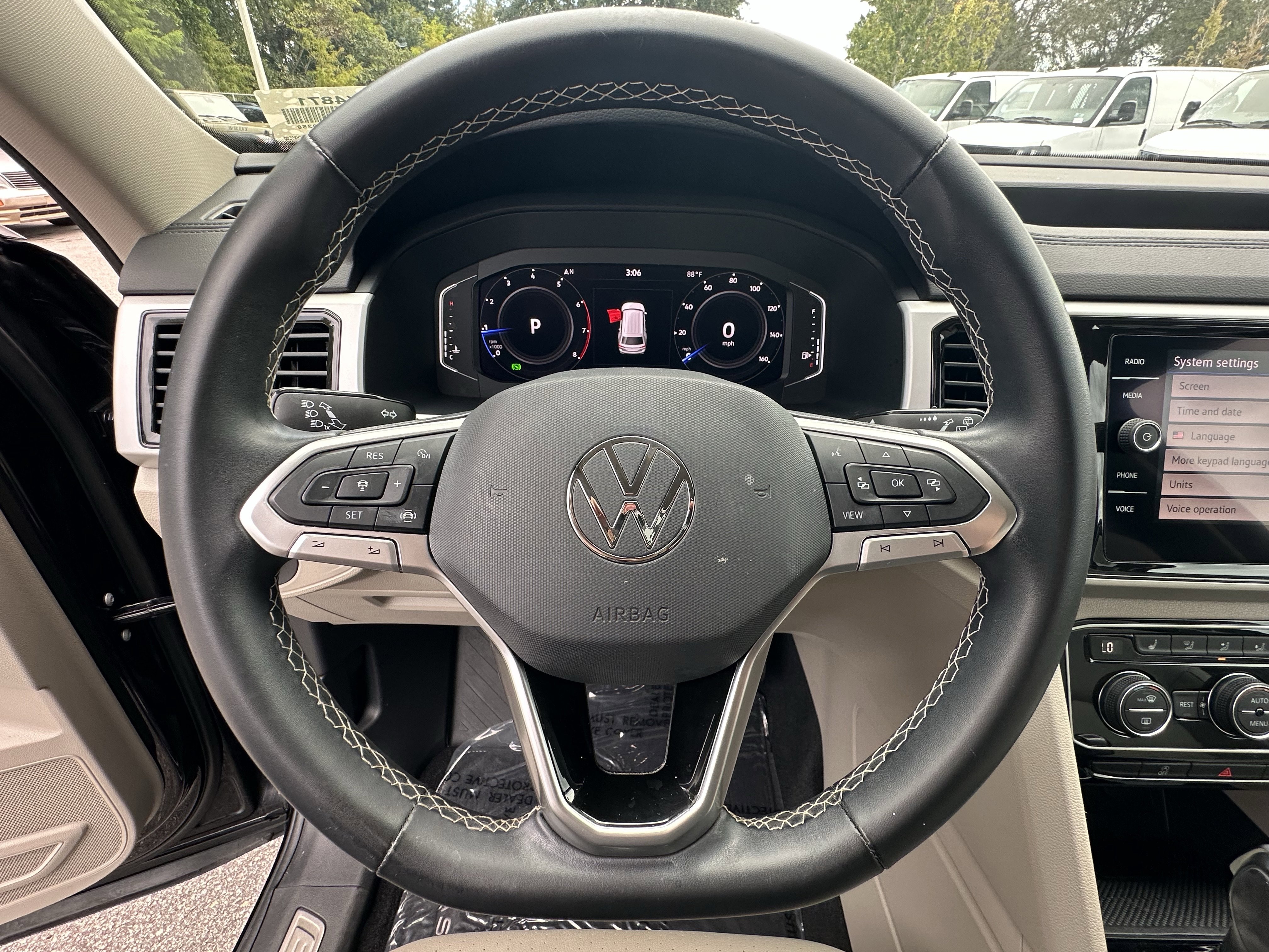 Used 2022 Volkswagen Atlas SE w/ Black Wheel Package image 20