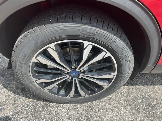 Used 2022 Ford Escape SEL w/ SEL Stealth AWD Package image 22