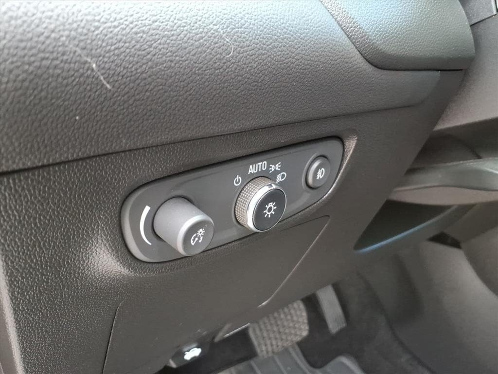 Used 2023 Buick Encore GX Select w/ Experience Buick Package FWD image 20