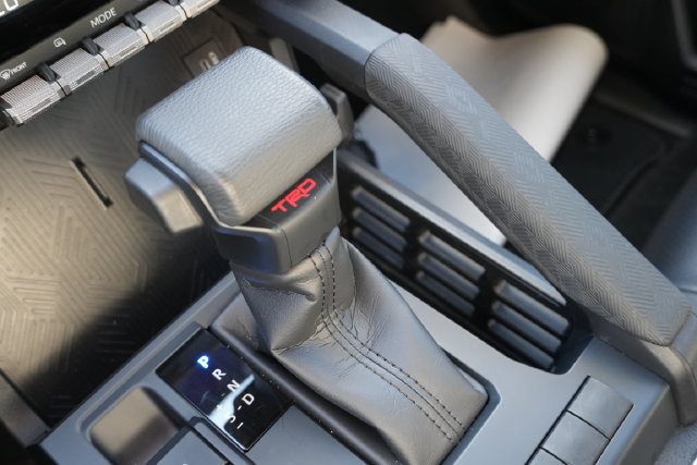 Used 2025 Toyota Tacoma TRD Sport AWD/4WD image 35