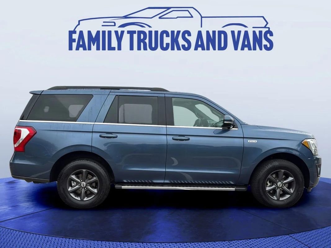 Used 2020 Ford Expedition XLT w/ Equipment Group 202A image 6