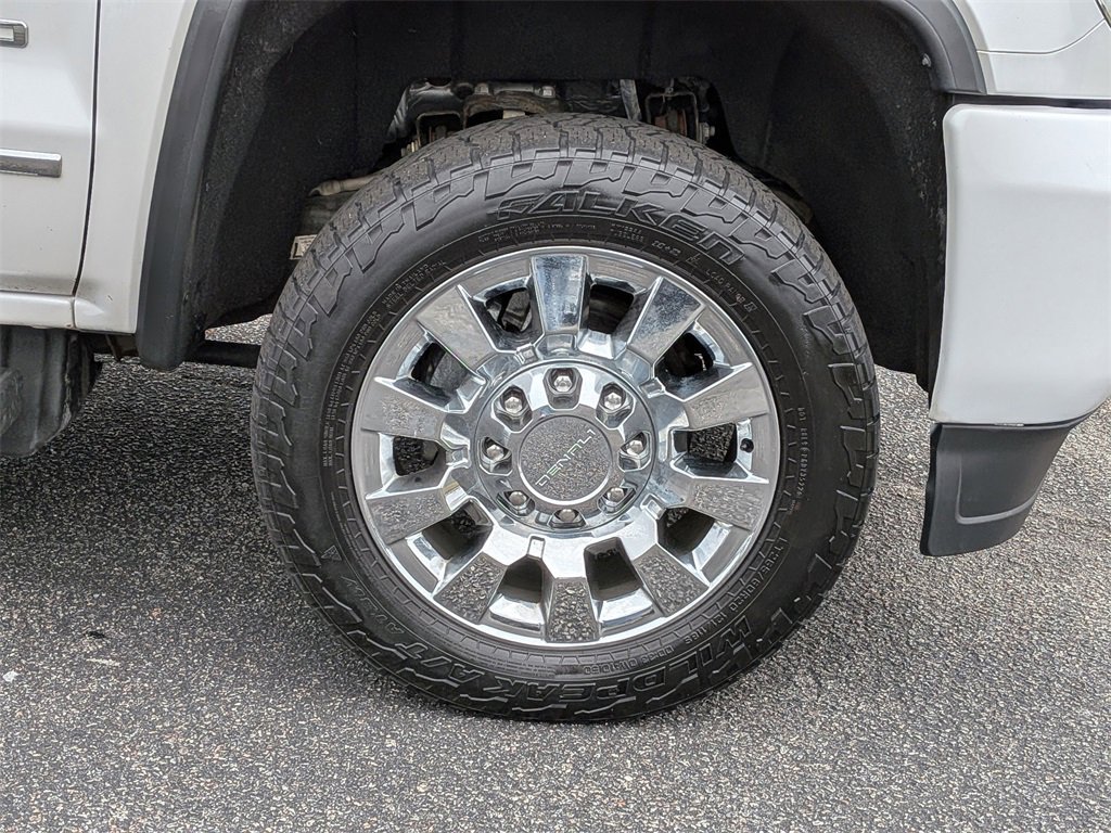 Used 2019 GMC Sierra 2500 Denali w/ Duramax Plus Package image 12